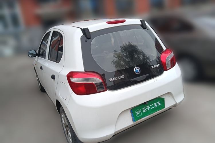 Used Venucia R30 2014 1.2L Manual Enjoyment Edition Rear Left 45 Deg