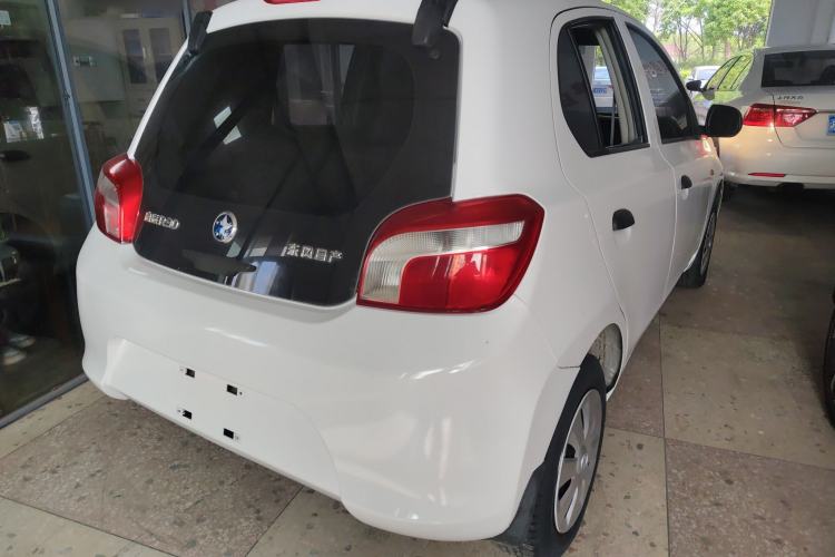 Used Venucia R30 2014 1.2L Manual Enjoyment Edition Rear Right 45 Deg