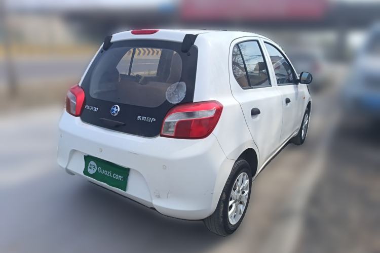 Used Venucia R30 2014 1.2L Manual Enjoyment Edition Rear Right 45 Deg
