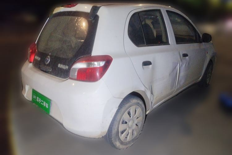 Used Venucia R30 2014 1.2L Manual Easy-Enjoy Version Rear Right 45 Deg