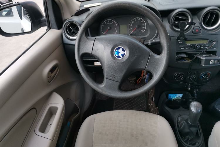 Used Venucia R30 2014 1.2L Manual Comfort Edition Steering Wheel
