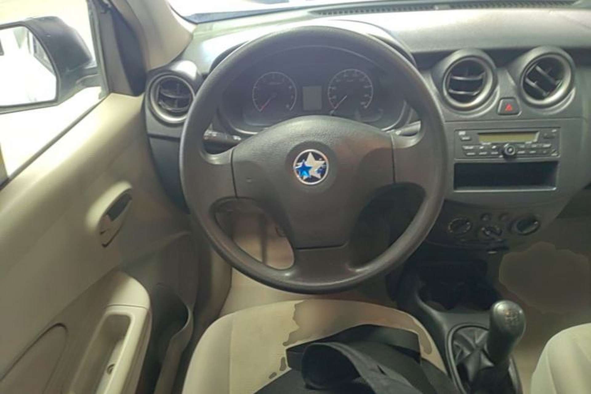 Used Venucia R30 2014 1.2L Manual Comfort Edition Steering Wheel