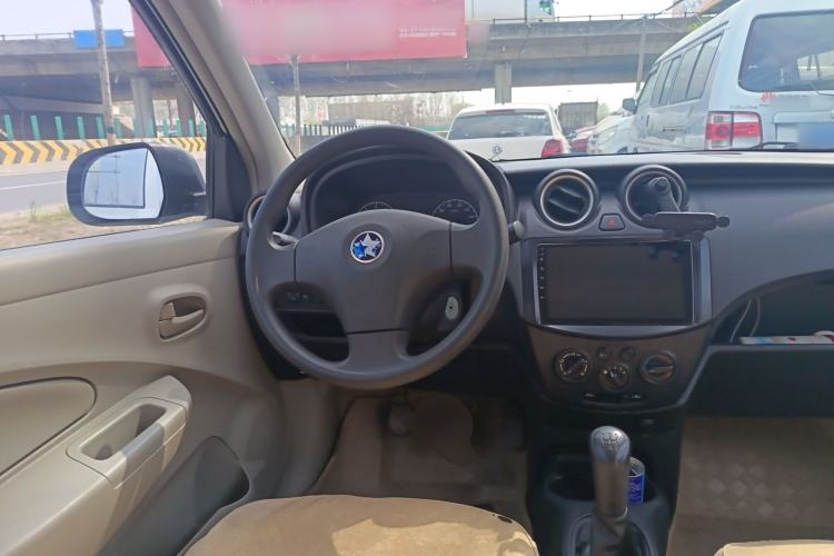 Used Venucia R30 2014 1.2L Manual Enjoyment Edition Steering Wheel
