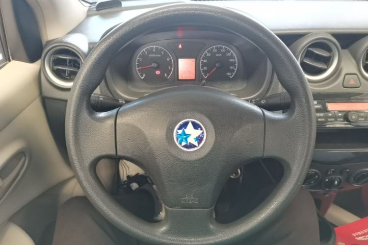 Used Venucia R30 2014 1.2L Manual Enjoyment Edition Steering Wheel
