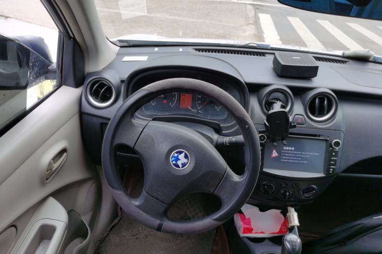 Used Venucia R30 2014 1.2L Manual Enjoyment Edition Steering Wheel
