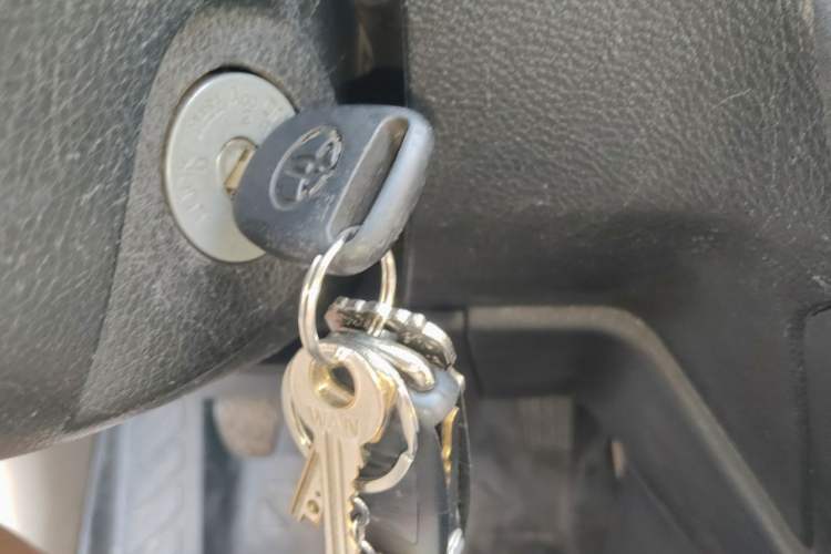 Used Venucia R30 2014 1.2L Manual Comfort Edition Vehicle Key