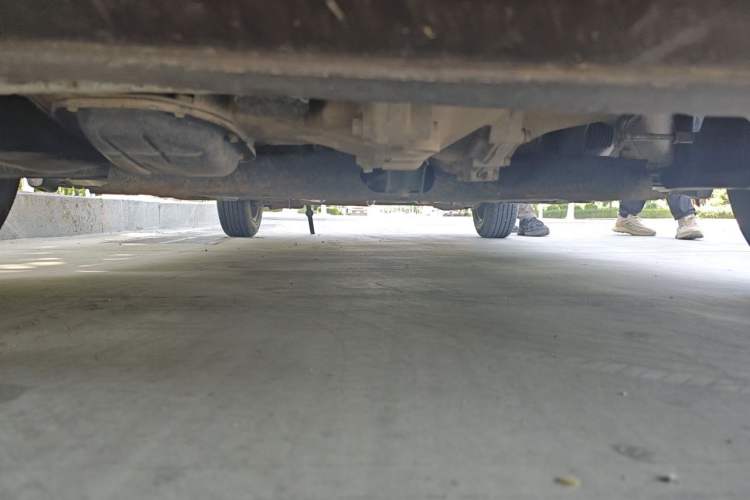 Used Venucia R30 2014 1.2L Manual Comfort Edition Chassis Front