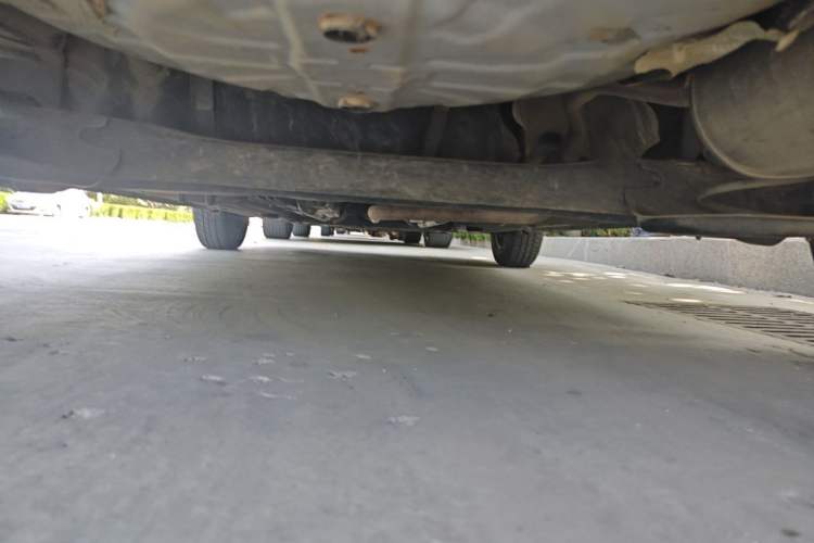 Used Venucia R30 2014 1.2L Manual Comfort Edition Chassis Rear