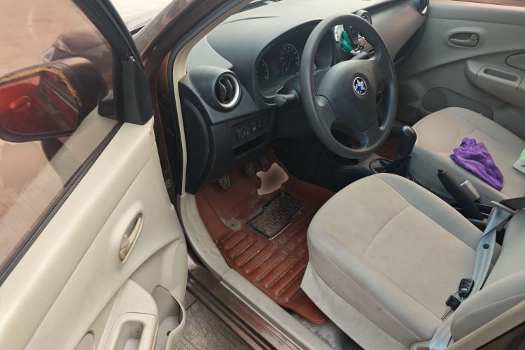 Used Venucia R30 2014 1.2L Manual Enjoyment Edition Driver Seat