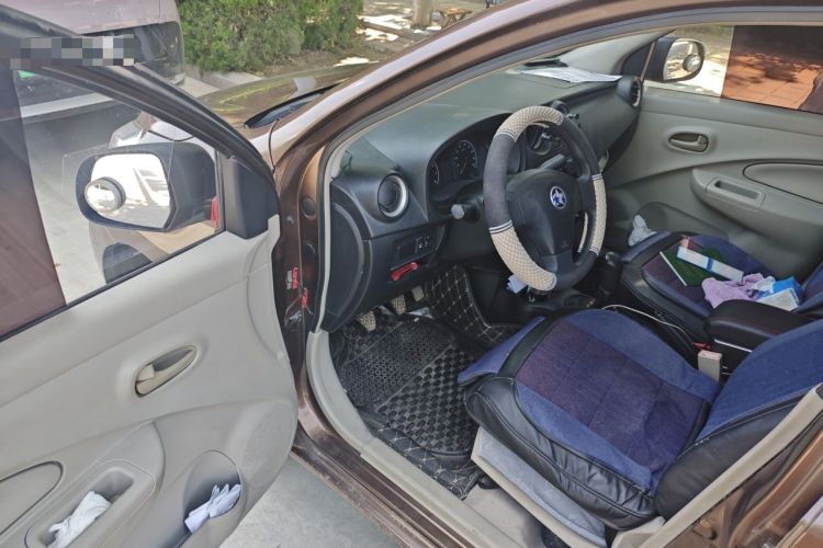 Used Venucia R30 2014 1.2L Manual Comfort Edition Driver Seat
