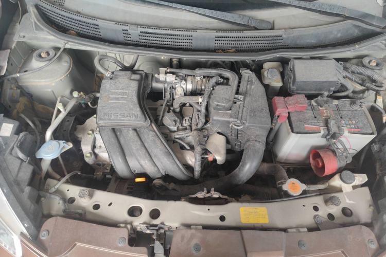 Used Venucia R30 2014 1.2L Manual Comfort Edition Engine Bay