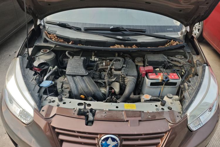 Used Venucia R30 2014 1.2L Manual Enjoyment Edition Engine Bay
