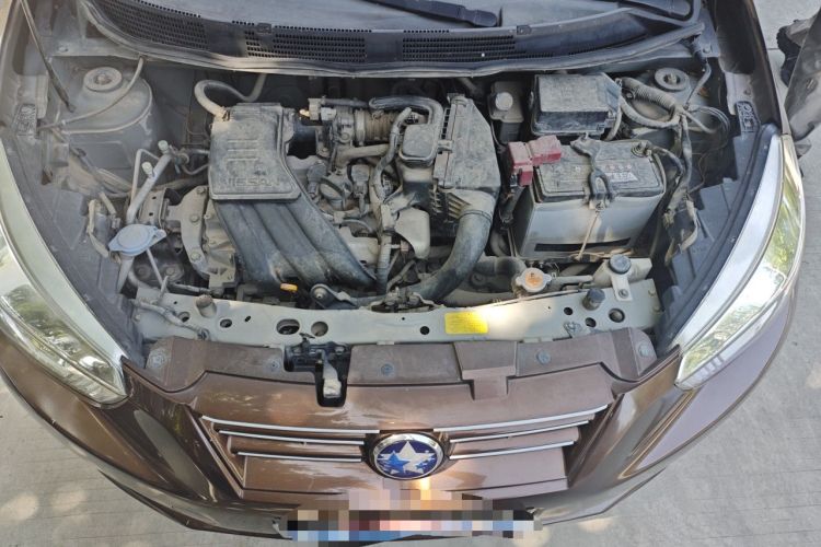 Used Venucia R30 2014 1.2L Manual Comfort Edition Engine Bay