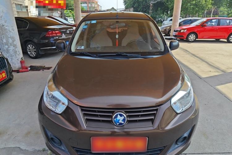Used Venucia R30 2014 1.2L Manual Enjoyment Edition Front