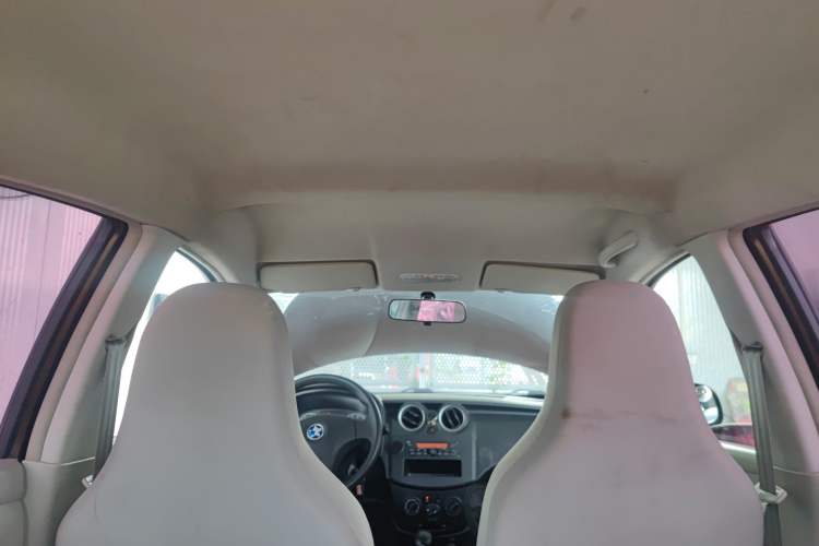 Used Venucia R30 2014 1.2L Manual Comfort Edition Headliner