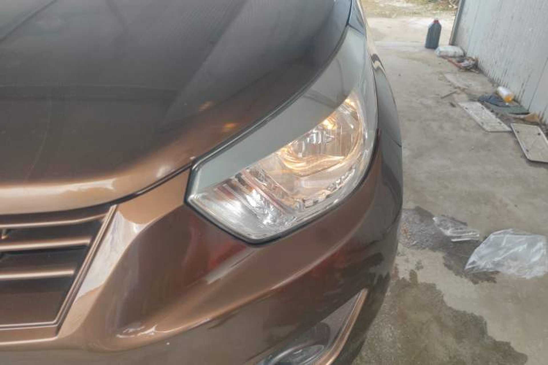 Used Venucia R30 2014 1.2L Manual Comfort Edition Left Front Headlight