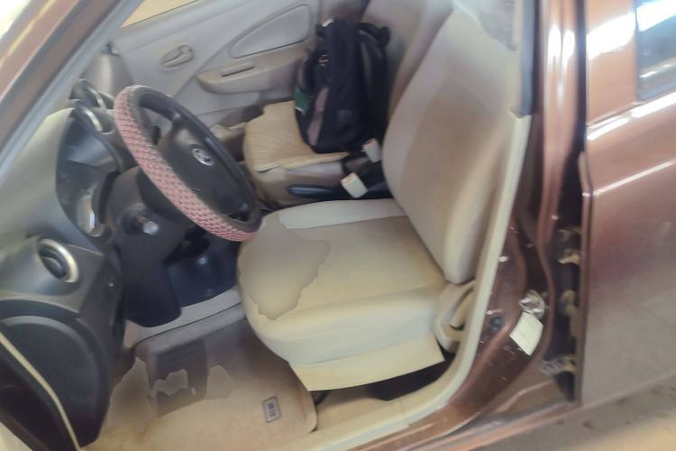 Used Venucia R30 2014 1.2L Manual Comfort Edition Left Front Seat
