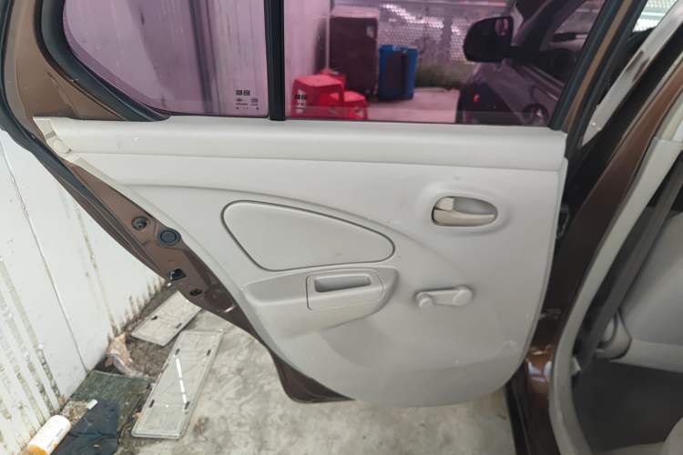 Used Venucia R30 2014 1.2L Manual Comfort Edition Left Rear Door Interior