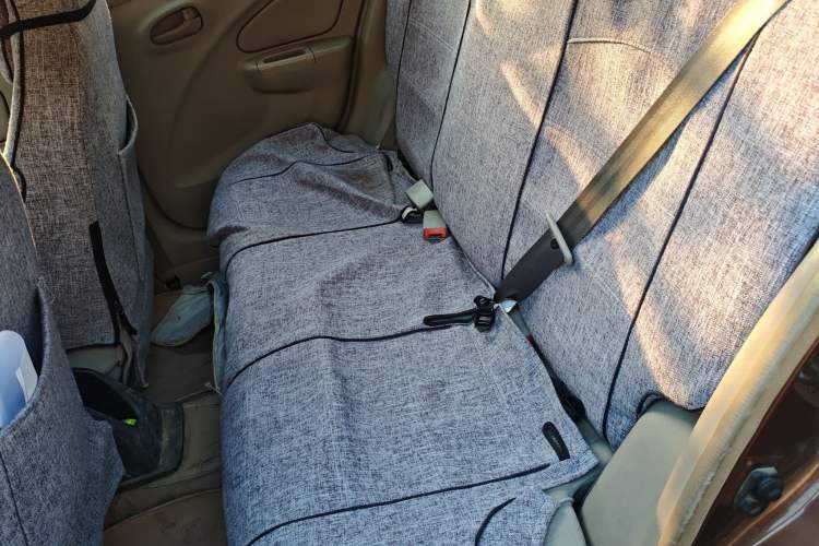 Used Venucia R30 2014 1.2L Manual Enjoyment Edition Left Rear Seat
