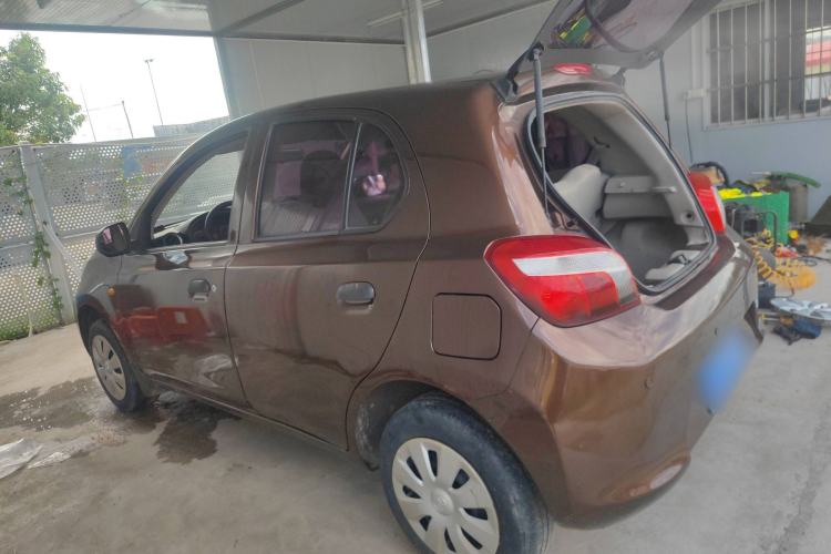 Used Venucia R30 2014 1.2L Manual Comfort Edition Left Side