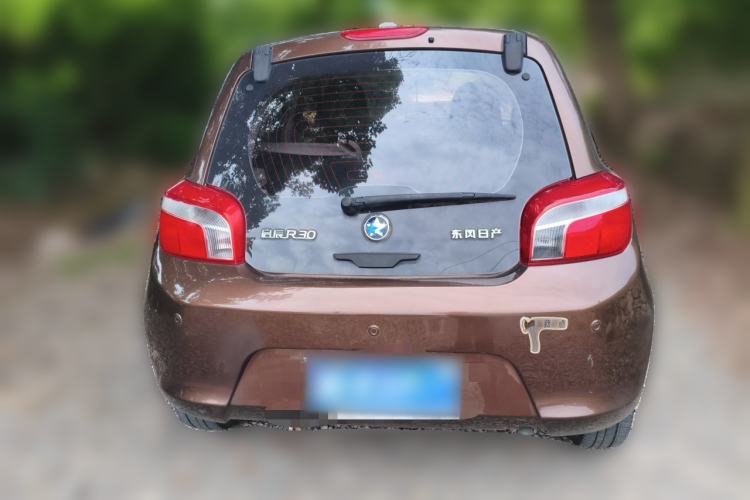 Used Venucia R30 2014 1.2L Manual Luxury Edition Rear