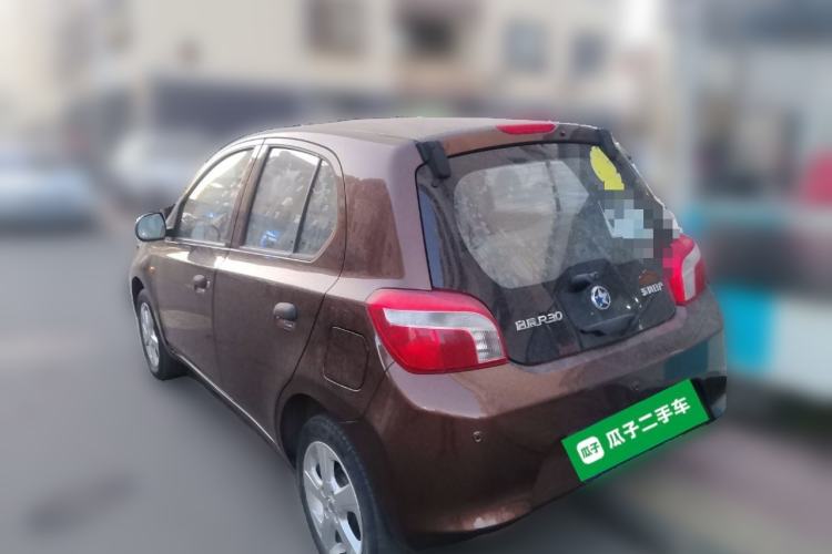 Used Venucia R30 2014 1.2L Manual Luxury Edition Rear Left 45 Deg