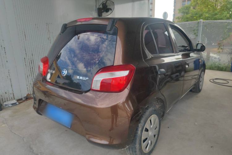 Used Venucia R30 2014 1.2L Manual Comfort Edition Rear Right 45 Deg
