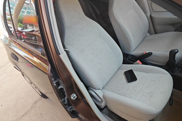 Used Venucia R30 2014 1.2L Manual Enjoyment Edition Right Front Seat