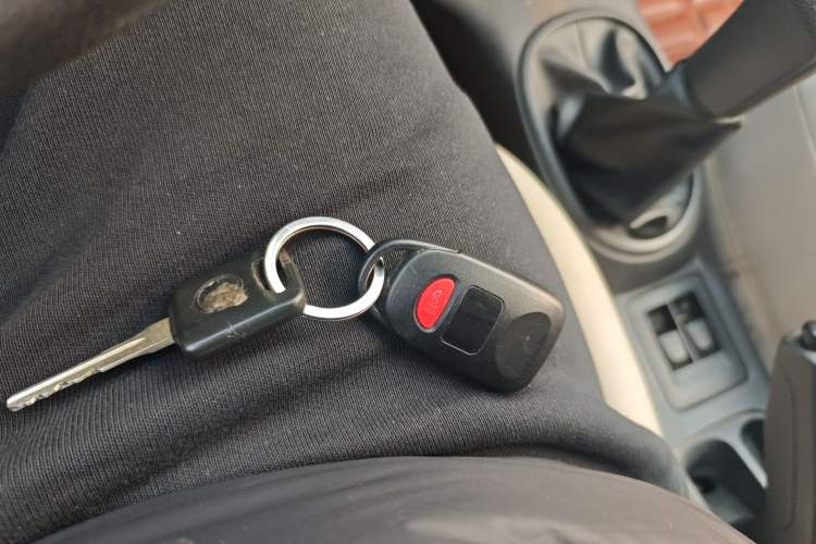 Used Venucia R30 2014 1.2L Manual Enjoyment Edition Vehicle Key