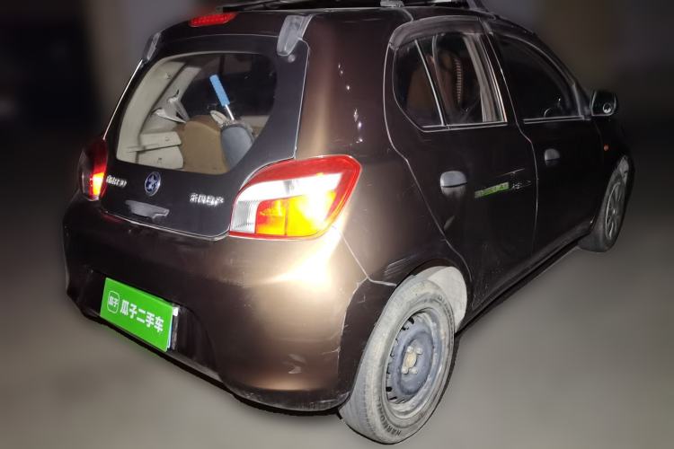 Used Venucia R30 2016 1.2L Manual Easy-Enjoy Version Rear Right 45 Deg