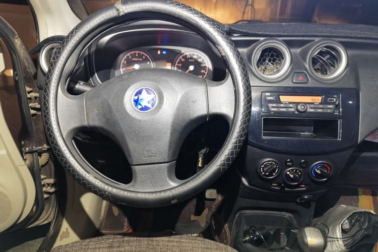 Used Venucia R30 2016 1.2L Manual Easy-Enjoy Version Steering Wheel
