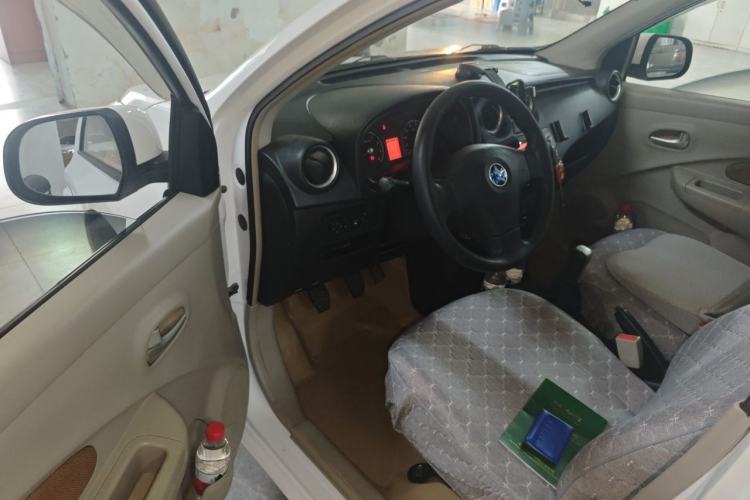 Used Venucia R30 2016 1.2L Manual Enjoyment Edition Driver Seat