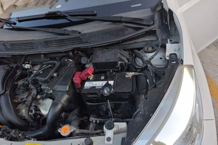 Used Venucia R30 2016 1.2L Manual Enjoyment Edition Engine Bay Left