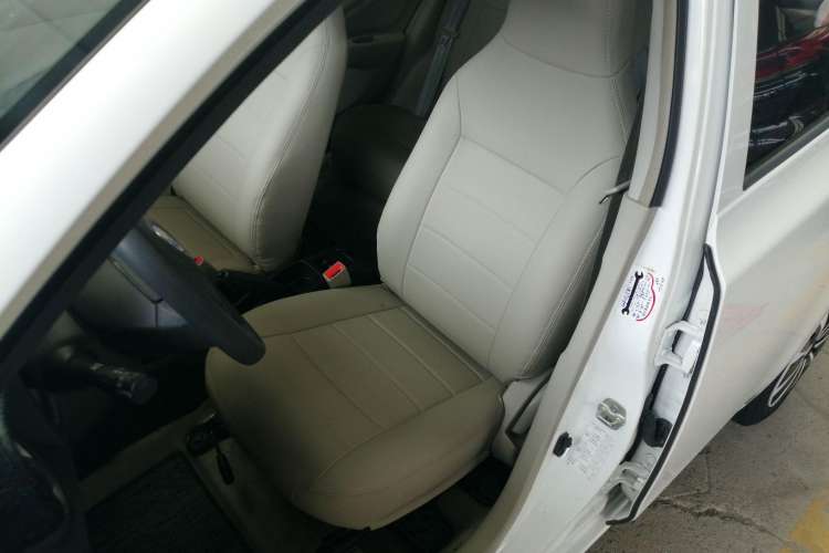 Used Venucia R30 2016 1.2L Manual Enjoyment Edition Left Front Seat