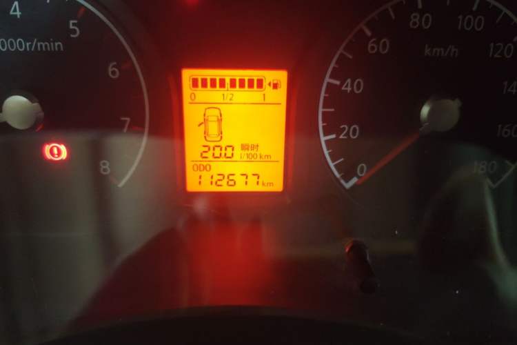 Used Venucia R30 2016 1.2L Manual Enjoyment Edition Odometer Close Up