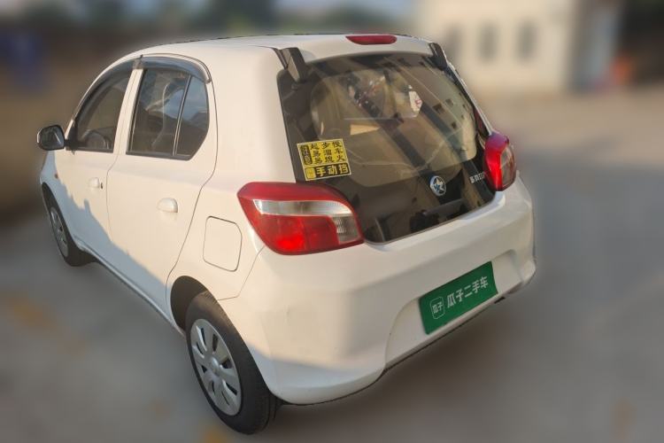 Used Venucia R30 2016 1.2L Manual Enjoyment Edition Rear Left 45 Deg