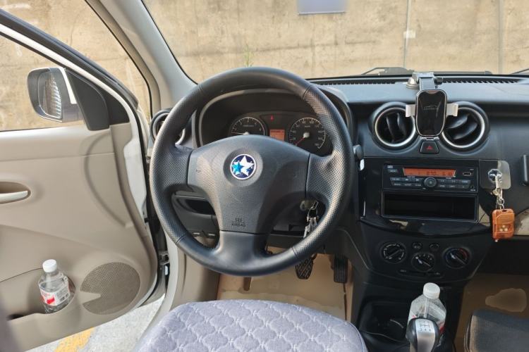 Used Venucia R30 2016 1.2L Manual Enjoyment Edition Steering Wheel