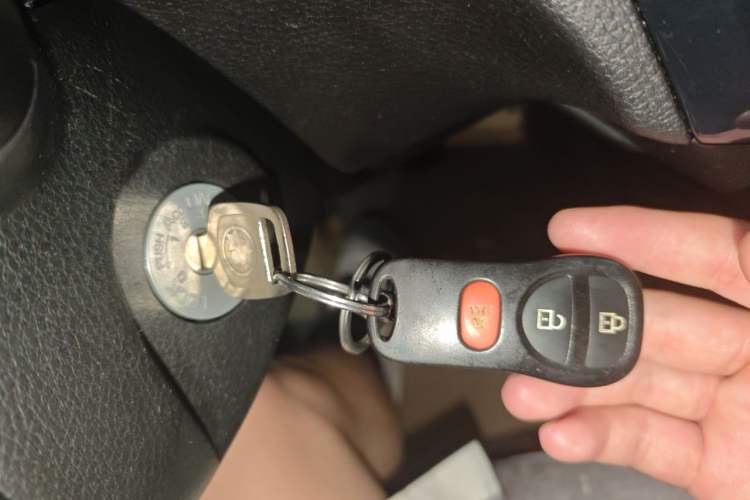 Used Venucia R30 2016 1.2L Manual Enjoyment Edition Vehicle Key