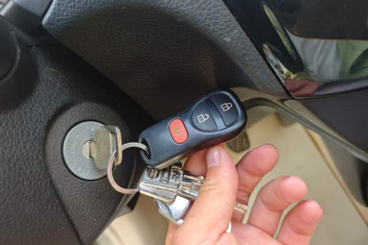 Used Venucia R30 2016 1.2L Manual Enjoyment Edition Vehicle Key