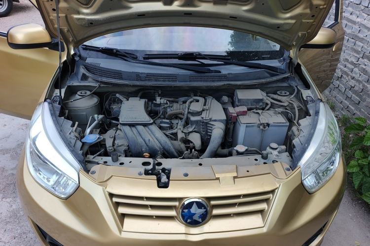 Used Venucia R30 2016 1.2L Manual Enjoyment Edition Engine Bay
