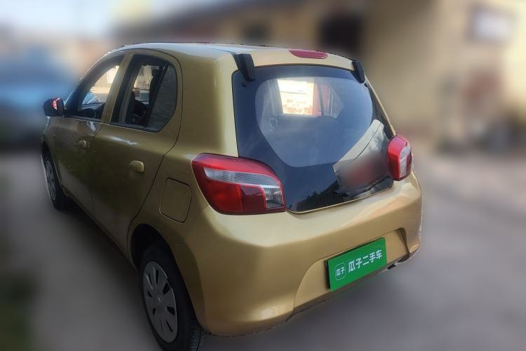 Used Venucia R30 2016 1.2L Manual Enjoyment Edition Rear Left 45 Deg