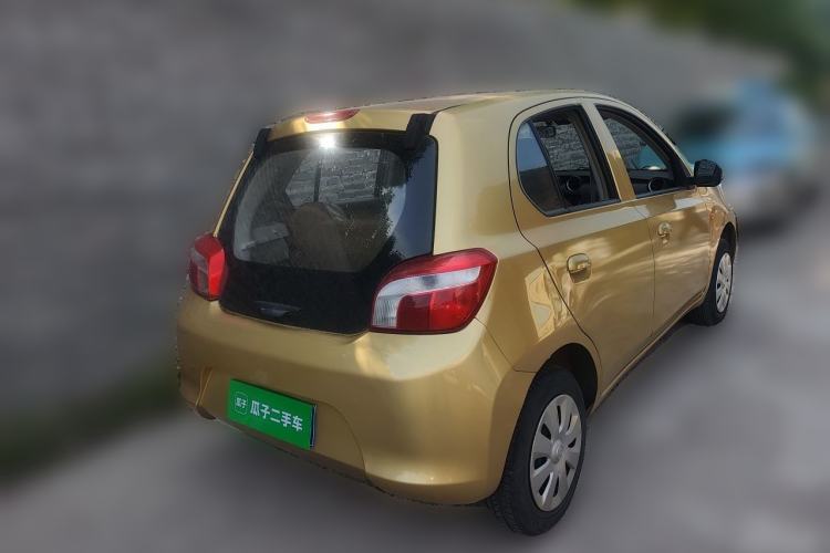 Used Venucia R30 2016 1.2L Manual Enjoyment Edition Rear Right 45 Deg