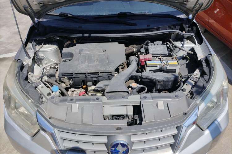 Used Venucia R50 2013 1.6L Manual Fashion Edition Engine Bay