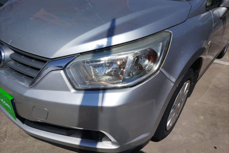 Used Venucia R50 2013 1.6L Manual Fashion Edition Left Front Headlight