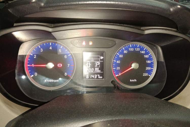 Used Venucia R50 2015 1.6L Automatic Fashion Edition Instrument Cluster
