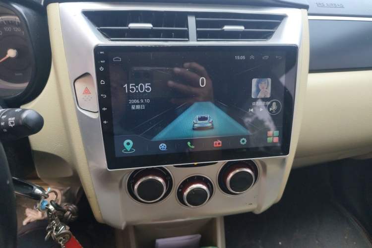 Used Venucia R50 2012 1.6L Manual Luxury Edition Audio And AC Panel