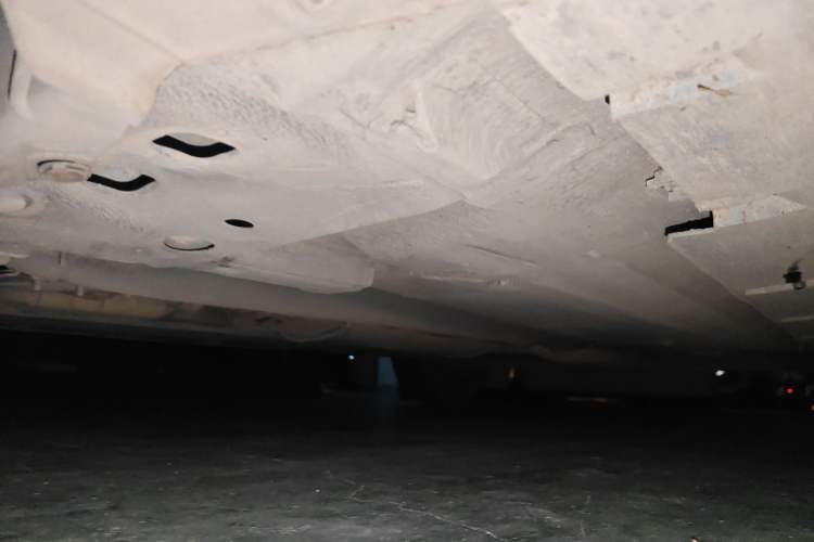 Used Venucia R50 2012 1.6L Automatic Comfort Edition Chassis Front Left