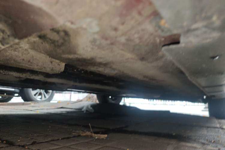 Used Venucia R50 2012 1.6L Manual Comfort Edition Chassis Front Left