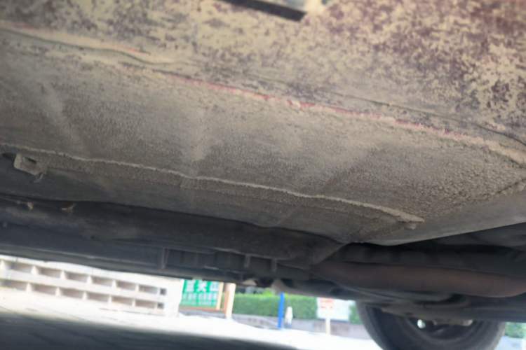 Used Venucia R50 2012 1.6L Automatic Comfort Edition Chassis Front Right