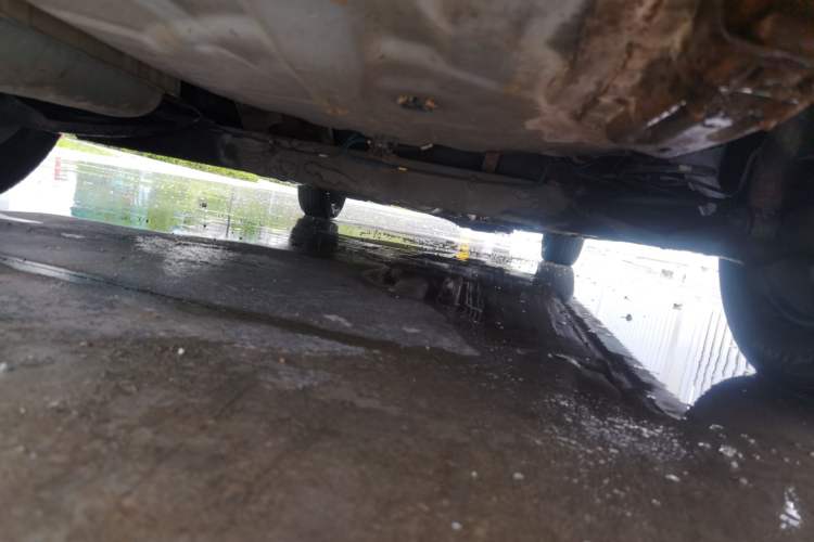 Used Venucia R50 2012 1.6L Manual Comfort Edition Chassis Rear